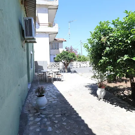 Irini's House Holiday home *